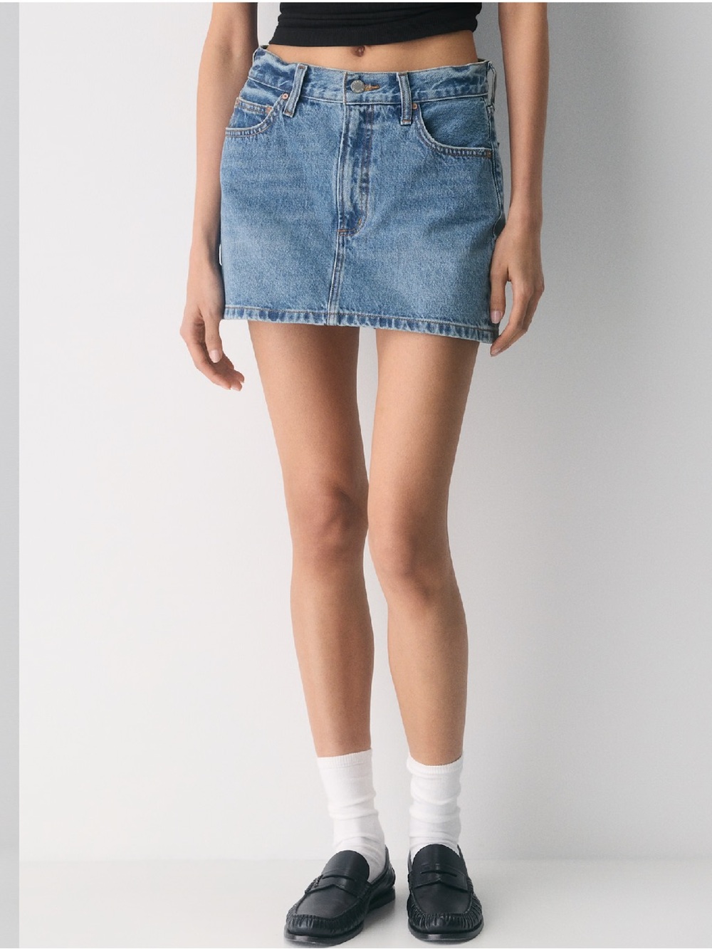 Denim Forum Aritzia The 90s Ricci Blue Washed Denim Mini Skirt size 24